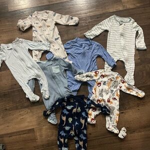 Bundle of Newborn Zipper Sleepers